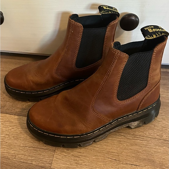 Dr. Marten’s EMBURY PULL UP LEATHER CHELSEA BOOTS- Air Wair - Picture 8 of 10